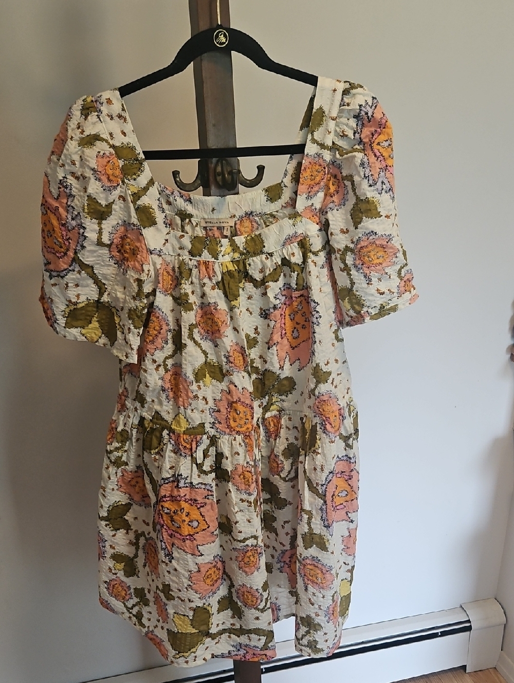 Stella Nova Floral Puff-Sleeve Mini Dress in Cream and Pink Size 36 or XL